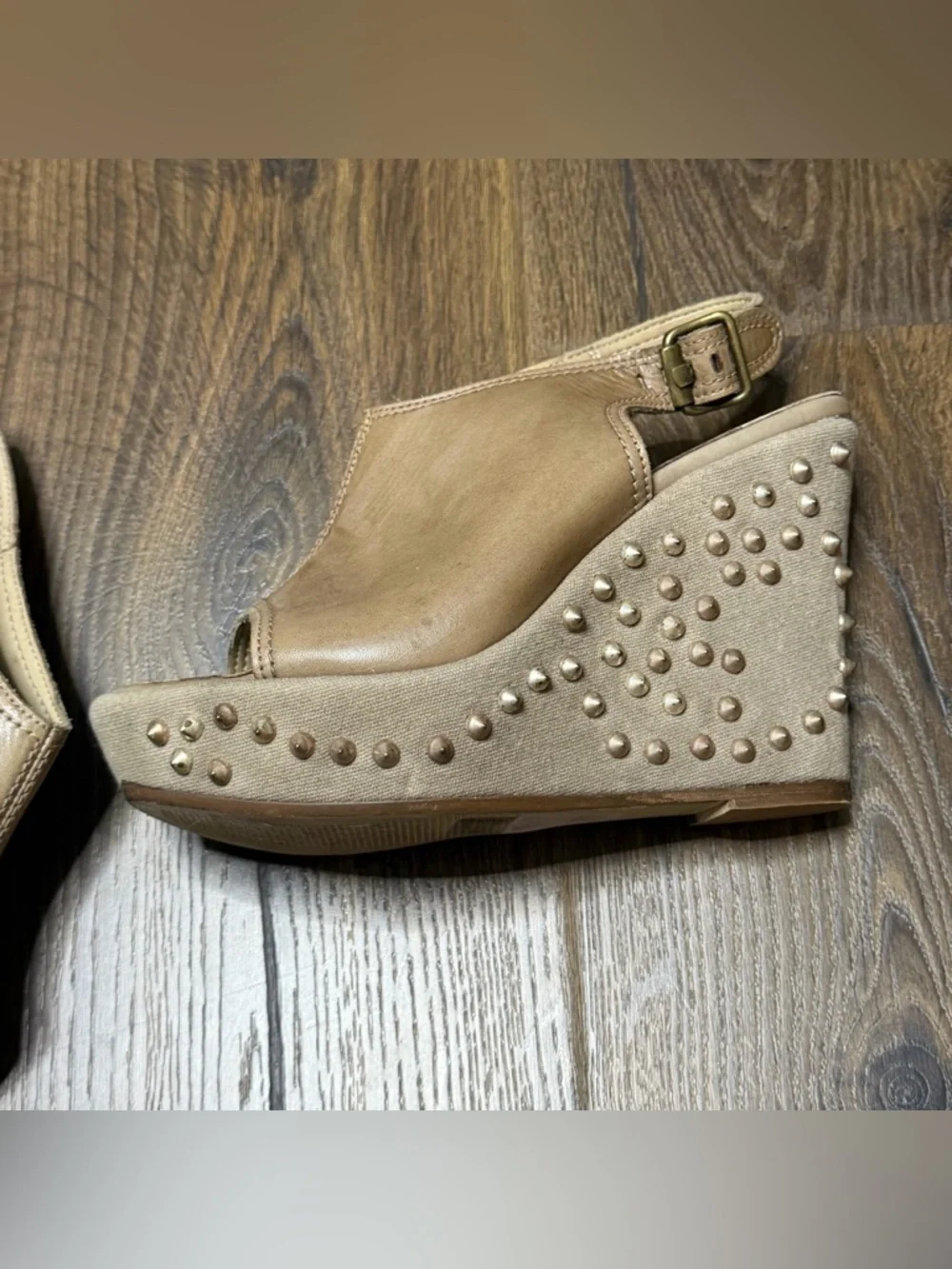 Paola Ferri Beige Studded Wedge Sandals - Women size 6 - Picture 3 of 7